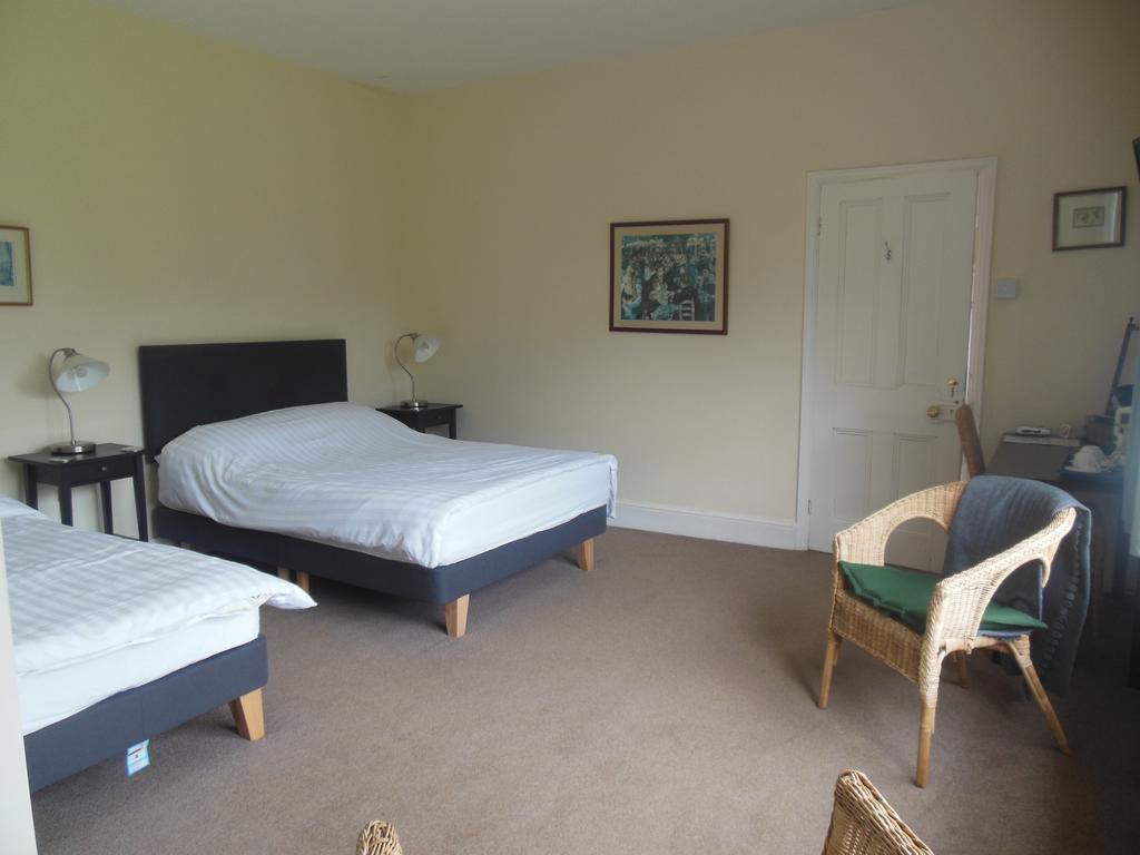 Furtho Manor Farm Bed & Breakfast Milton Keynes Exterior photo